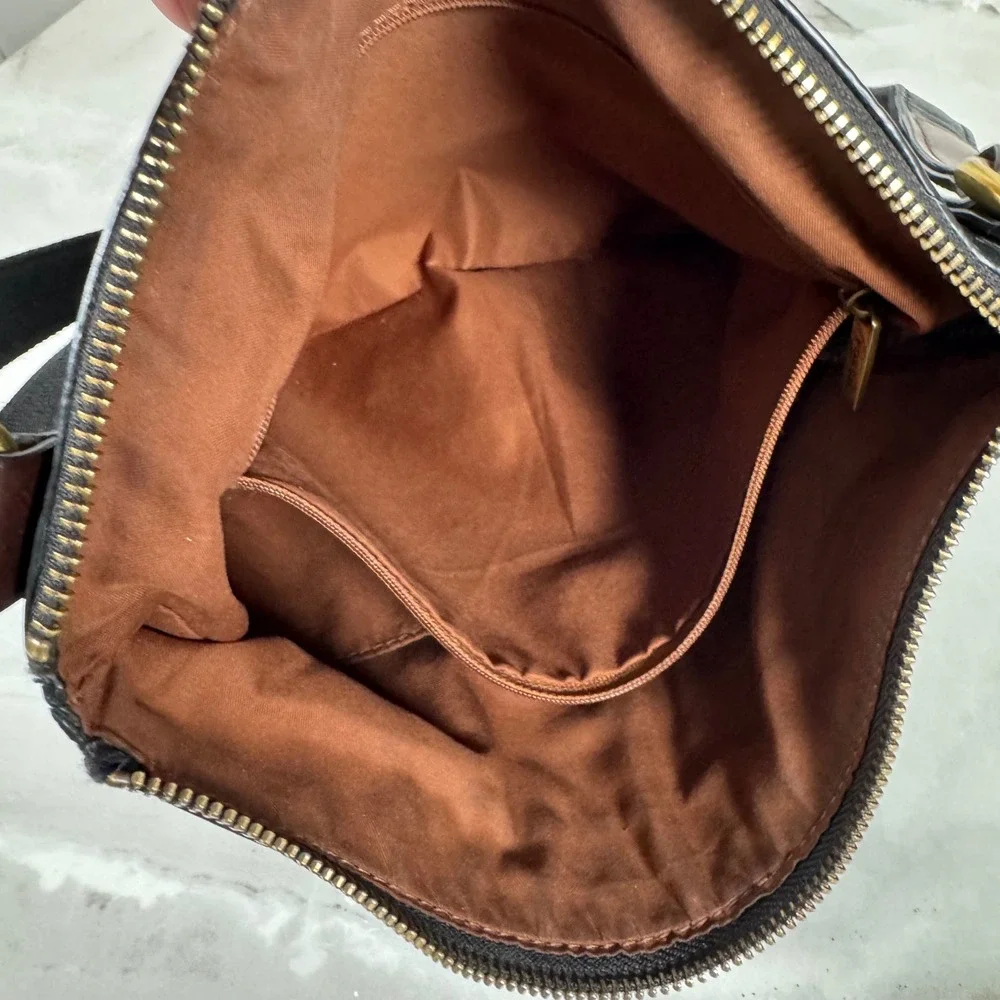 Fossil Black Leather‎ Crossbody Bag Purse Adjustable Strap Neutral Casual